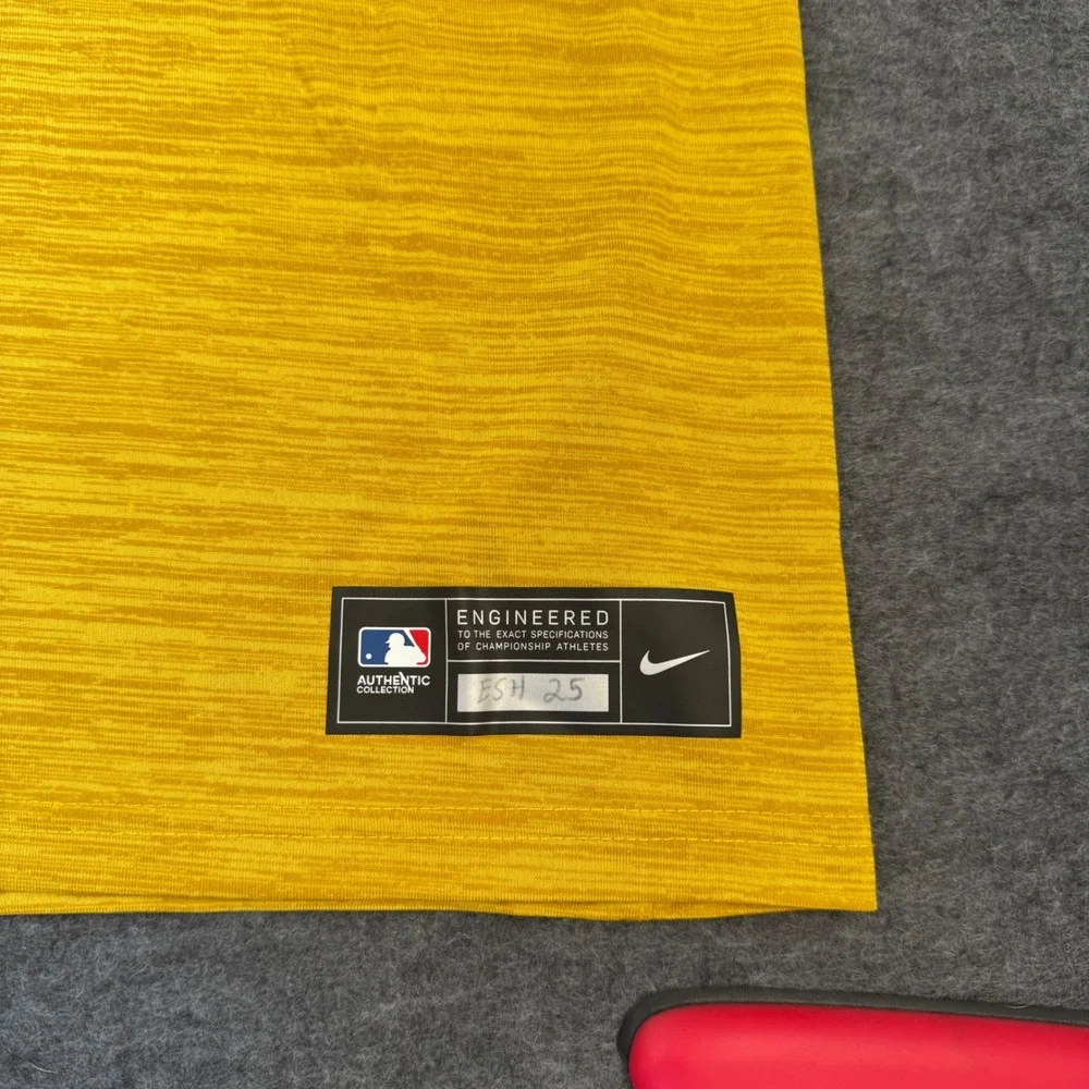Nike San Diego Padres MLB Authentic Collection Dri-FIT Shirt Mens XXL Gold MLB